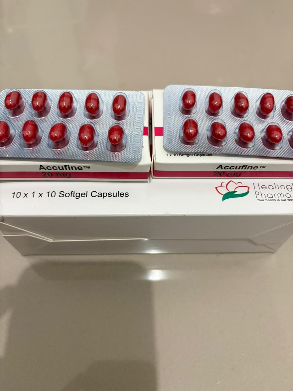 Isotretinoin thumb 1